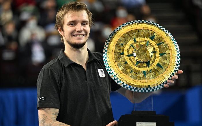 的数据和战 的数据和战